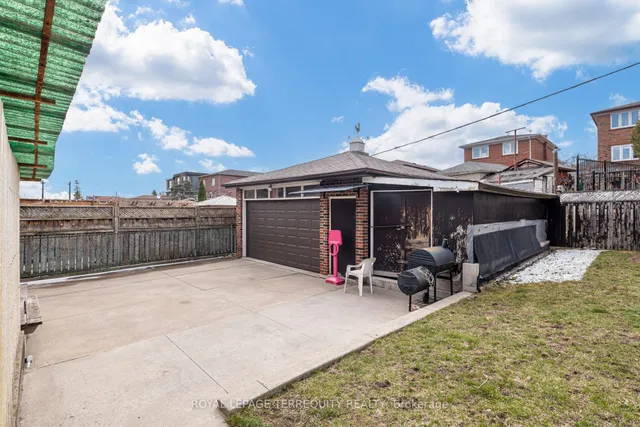 Additional image 35 of 532 Silverthorn Ave