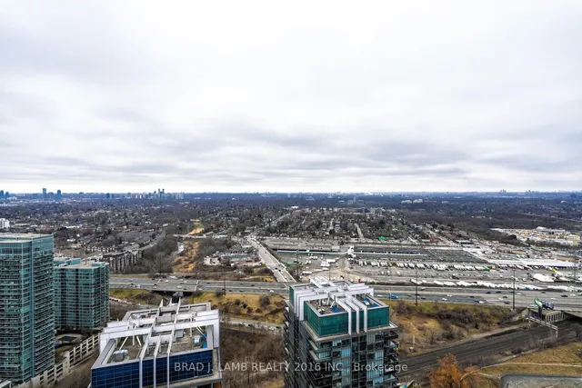 Additional image 19 of 36 Park Lawn Rd Unit 4403