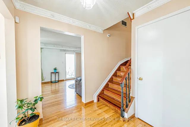 Additional image 13 of 10 Shirley Pl Unit 10