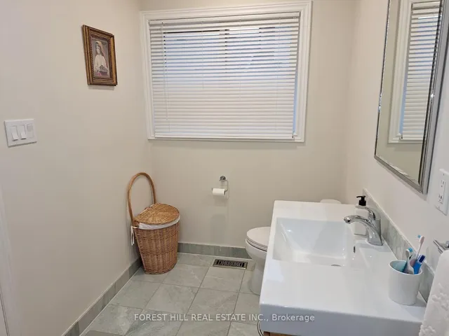 Additional image 16 of 429 Connaught Ave