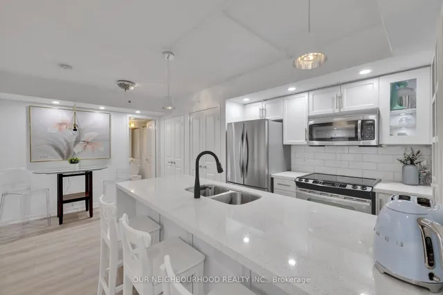 Additional image 16 of 93 The Queensway Ave Unit TH60