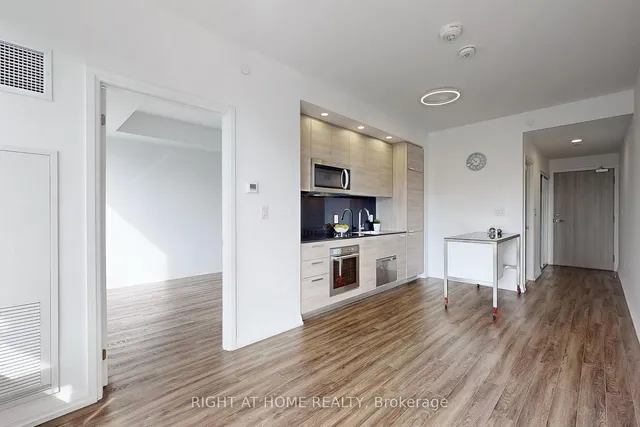 Additional image 13 of 75 Canterbury Pl Unit 1606