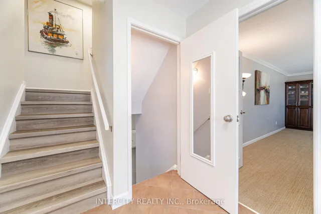 Additional image 34 of 35 Lower Canada Cres