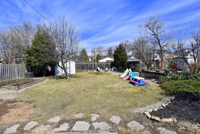 Additional image 39 of 364 Charlton Ave