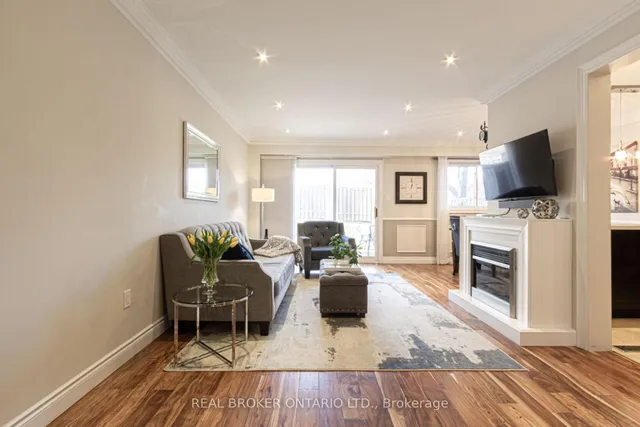 Additional image 5 of 1522 Lancaster Dr Unit 18