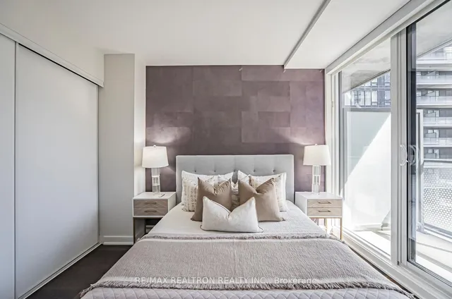 Additional image 18 of 115 Blue Jays Way Unit 2702