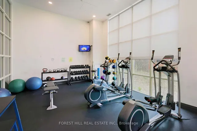 Additional image 22 of 125 Western Battery Rd Unit 303