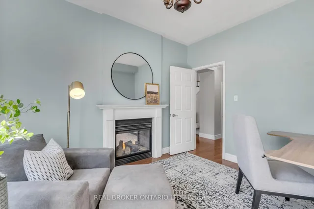 Additional image 22 of 1036 Hemstreet Cres