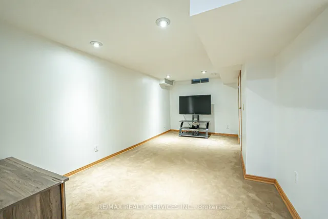 Additional image 34 of 192 Cresthaven Rd Unit 19