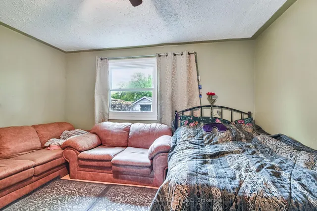 Additional image 17 of 412 Red Oak Ave