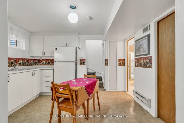 Additional image 31 of 82 Candy Cres