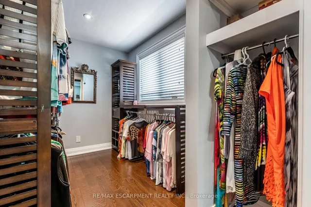 Additional image 15 of 4463 Hawthorne Dr