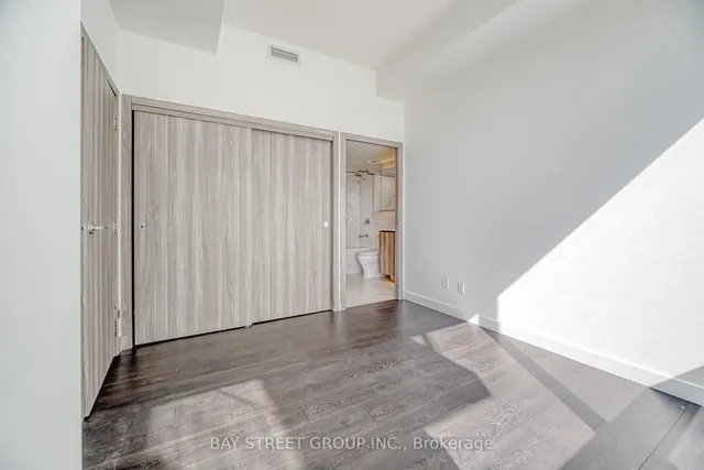 Additional image 23 of 27 McMahon Dr Unit 602