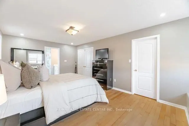 Additional image 21 of 643 Hamilton Cres