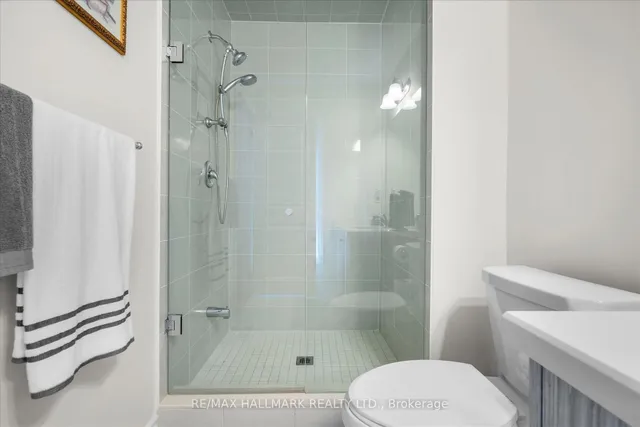 Additional image 33 of 109 Halliford Pl