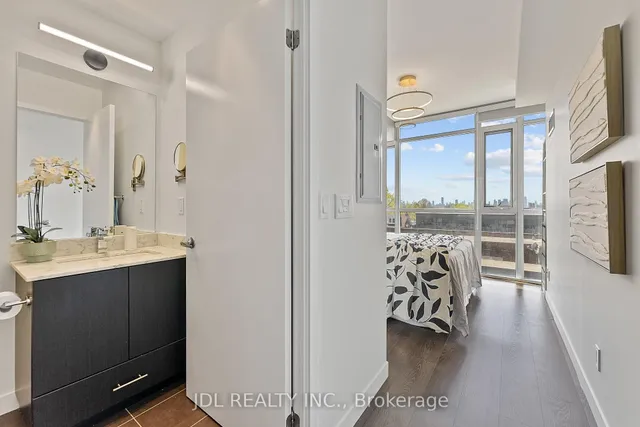 Additional image 28 of 2055 Danforth Ave Unit 301