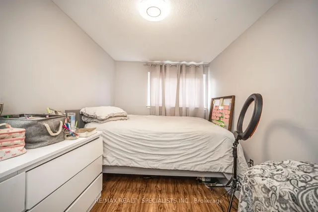 Additional image 30 of 20 Darras Crt