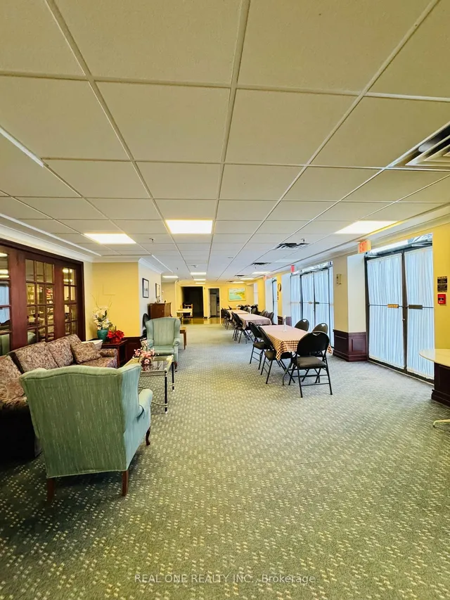 Additional image 8 of 2199 Sixth Line Unit 405