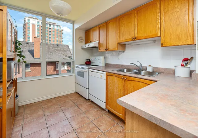 Additional image 6 of 253 Merton St Unit 215