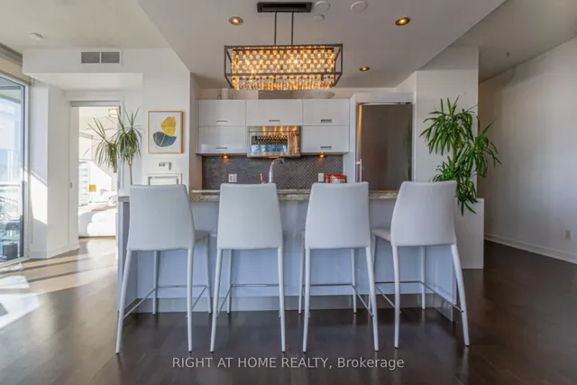 Additional image 18 of 88 Park Lawn Rd Unit 2605