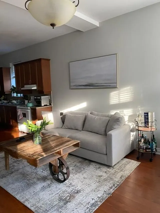 Additional image 3 of 41 Claremont St