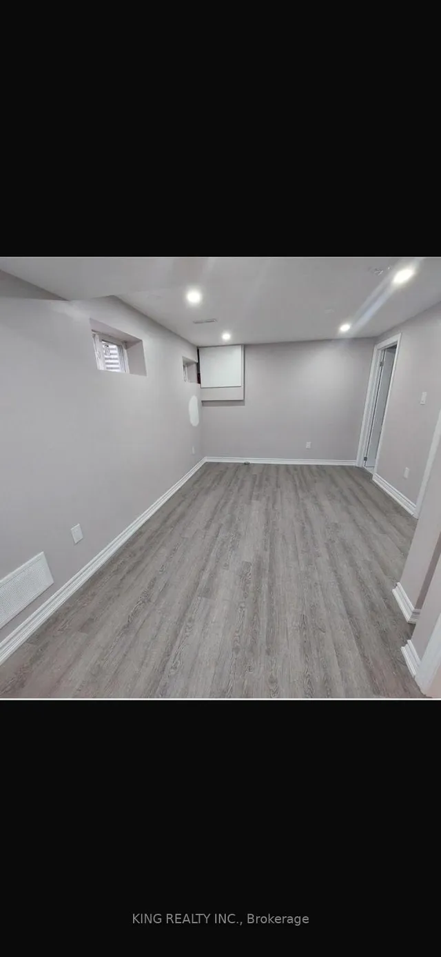 Additional image 35 of 41 Caldwell Cres