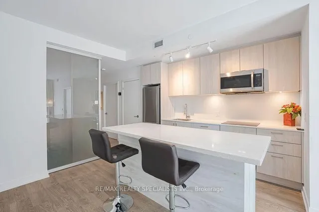 Additional image 29 of 1926 Lakeshore Blvd Unit 3711