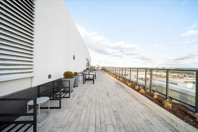 Additional image 30 of 1630 Queen St Unit 405