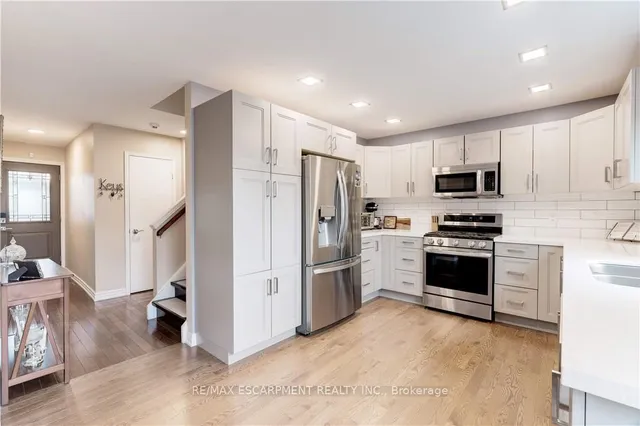 Additional image 9 of 2143 Clipper Cres