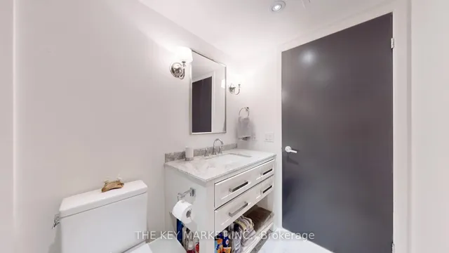 Additional image 21 of 81 Navy Wharf Crt Unit 315