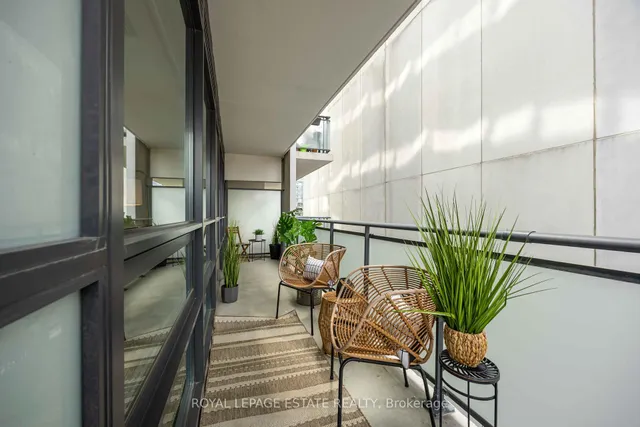 Additional image 19 of 460 Adelaide St Unit 705