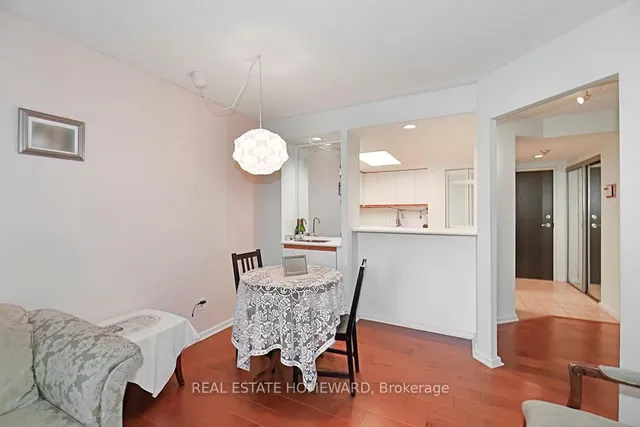 Additional image 3 of 15 Maitland Pl Unit 204
