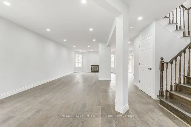 Additional image 9 of 36 Mapleshade Dr