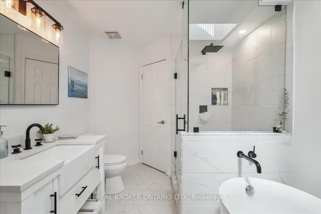 Additional image 17 of 114 Evans Ave Unit 7