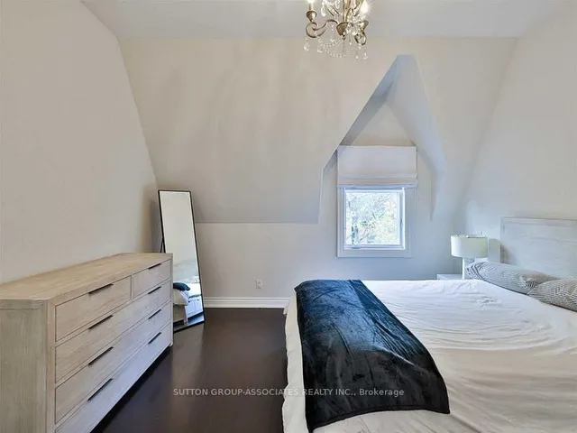 Additional image 29 of 31 Webster Ave