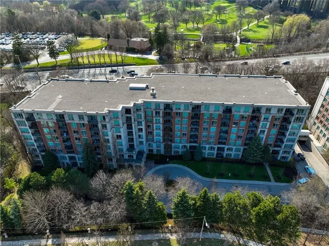 Additional image 4 of 18 William Carson Cres Unit 111