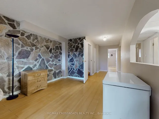 Additional image 35 of 62 Ernest Ave