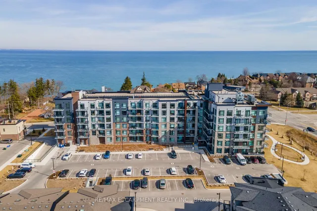 600 North Service Rd Unit 613