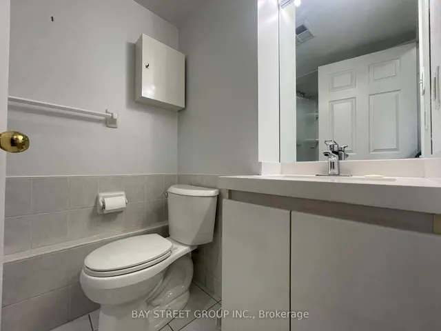 Additional image 14 of 736 Bay St Unit 1910