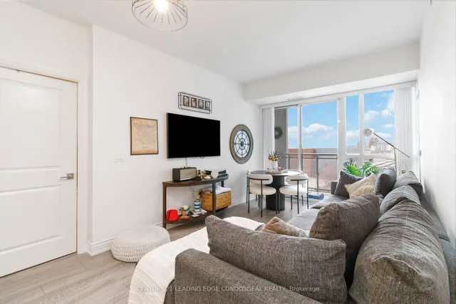 Additional image 8 of 1050 Main St Unit 502