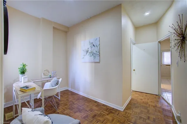 Additional image 10 of 82 Uxbridge Ave