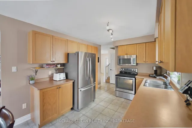 Additional image 12 of 23 Giovanna Dr