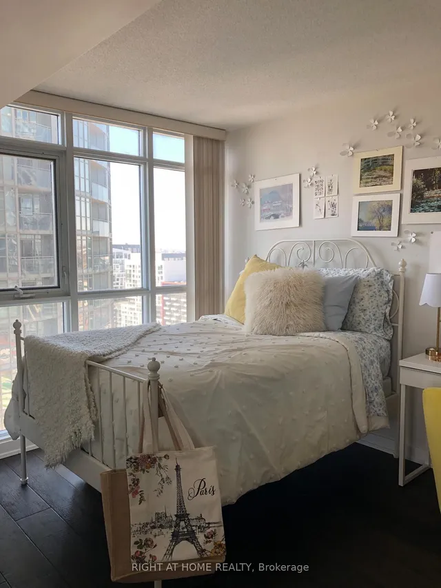 Additional image 25 of 15 Iceboat Terr Unit 2709