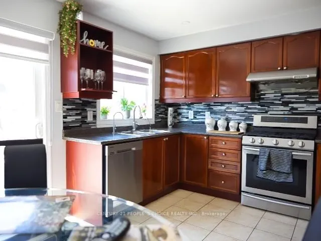 Additional image 34 of 8 Bayridge Dr