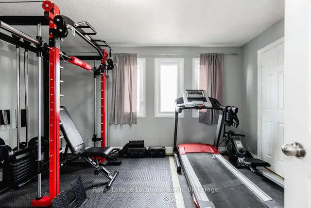 Additional image 21 of 120 Candy Cres