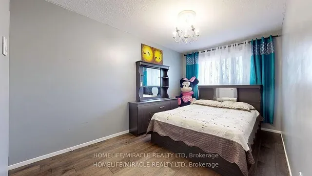 Additional image 21 of 7433 Sigsbee Dr