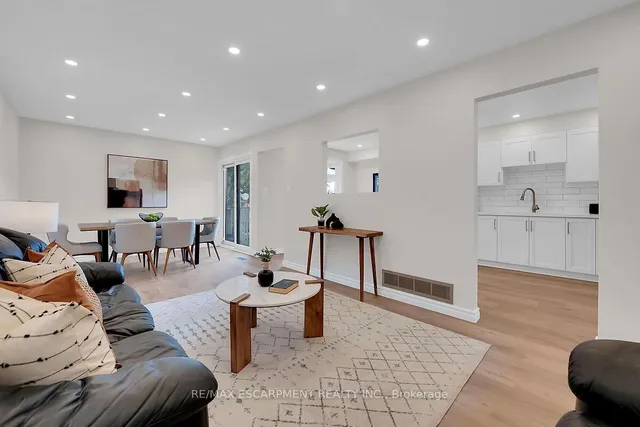 Additional image 15 of 129 Valley Stream Dr