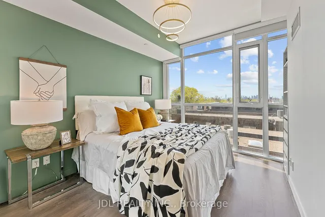 Additional image 7 of 2055 Danforth Ave Unit 301