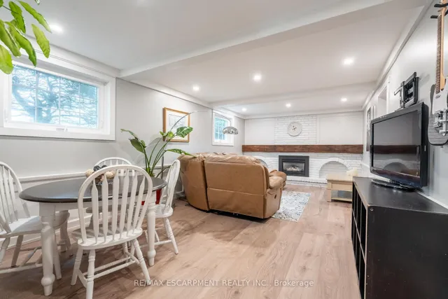 Additional image 29 of 13 Woodend Dr