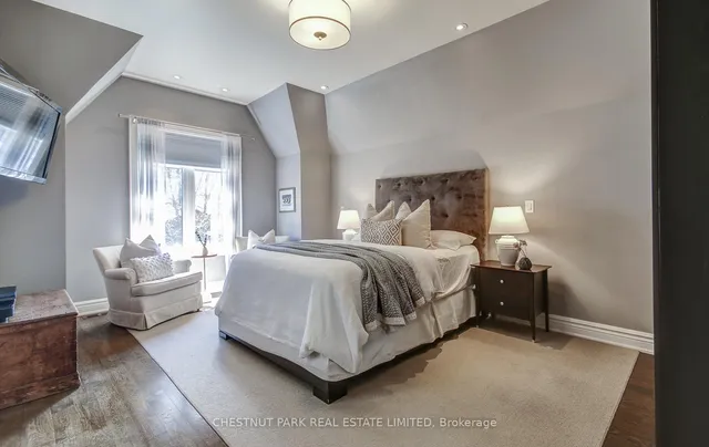 Additional image 28 of 249 Sheldrake Blvd